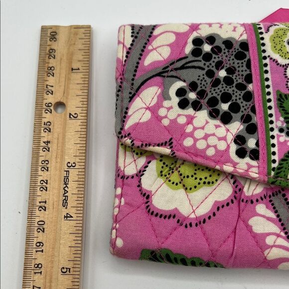 Vera Bradley Priscilla Pink Quilted Clutch/Wallet - Picture 6 of 6